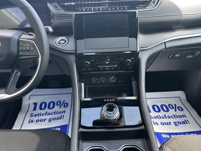 2024 Jeep Grand Cherokee Laredo X