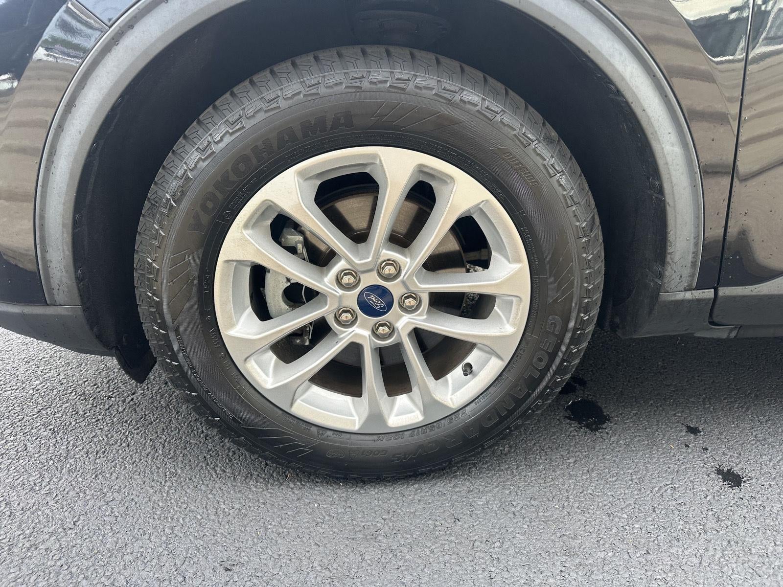 2020 Ford Escape SE