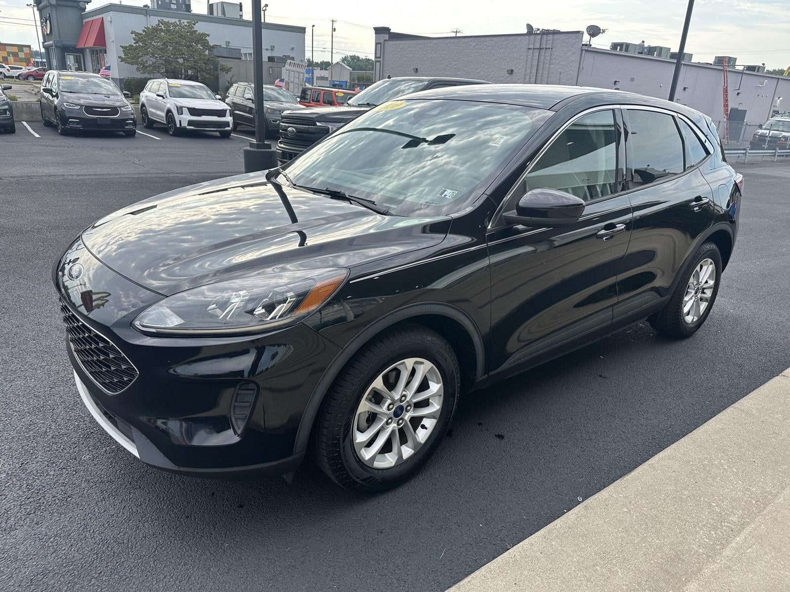 2020 Ford Escape SE