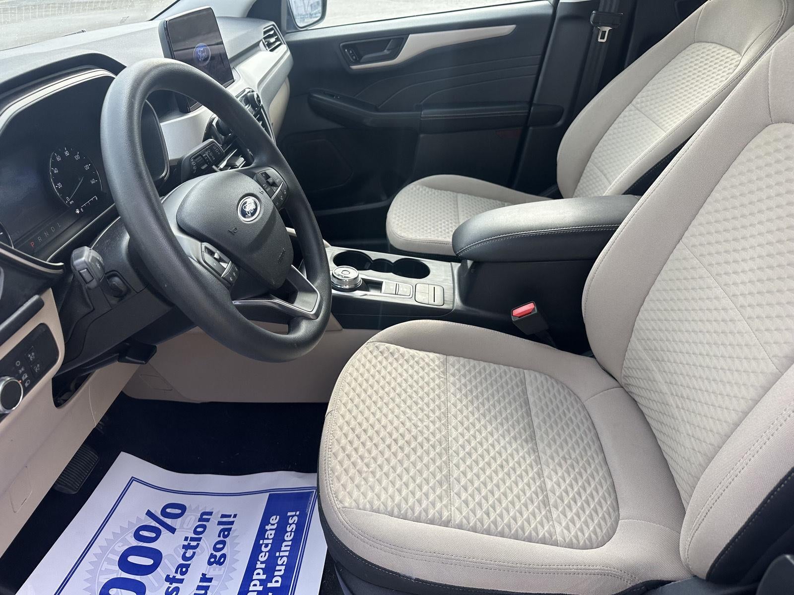 2022 Ford Escape SE Hybrid