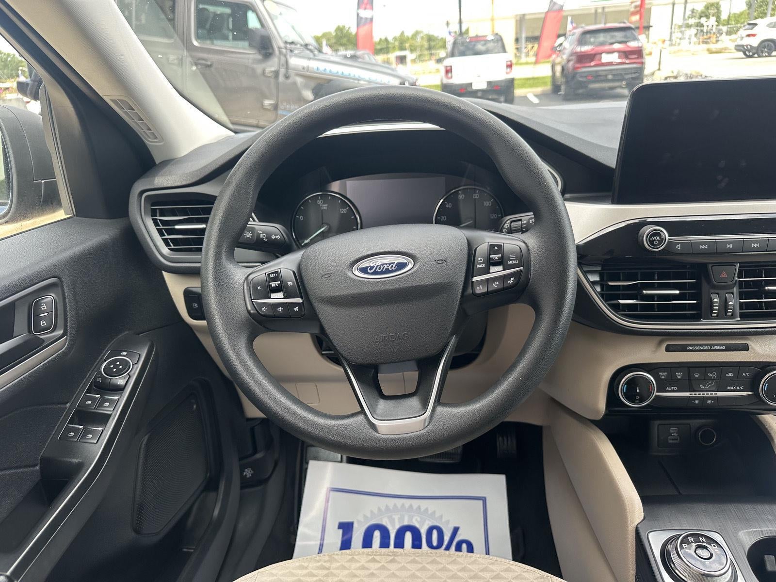 2022 Ford Escape SE Hybrid