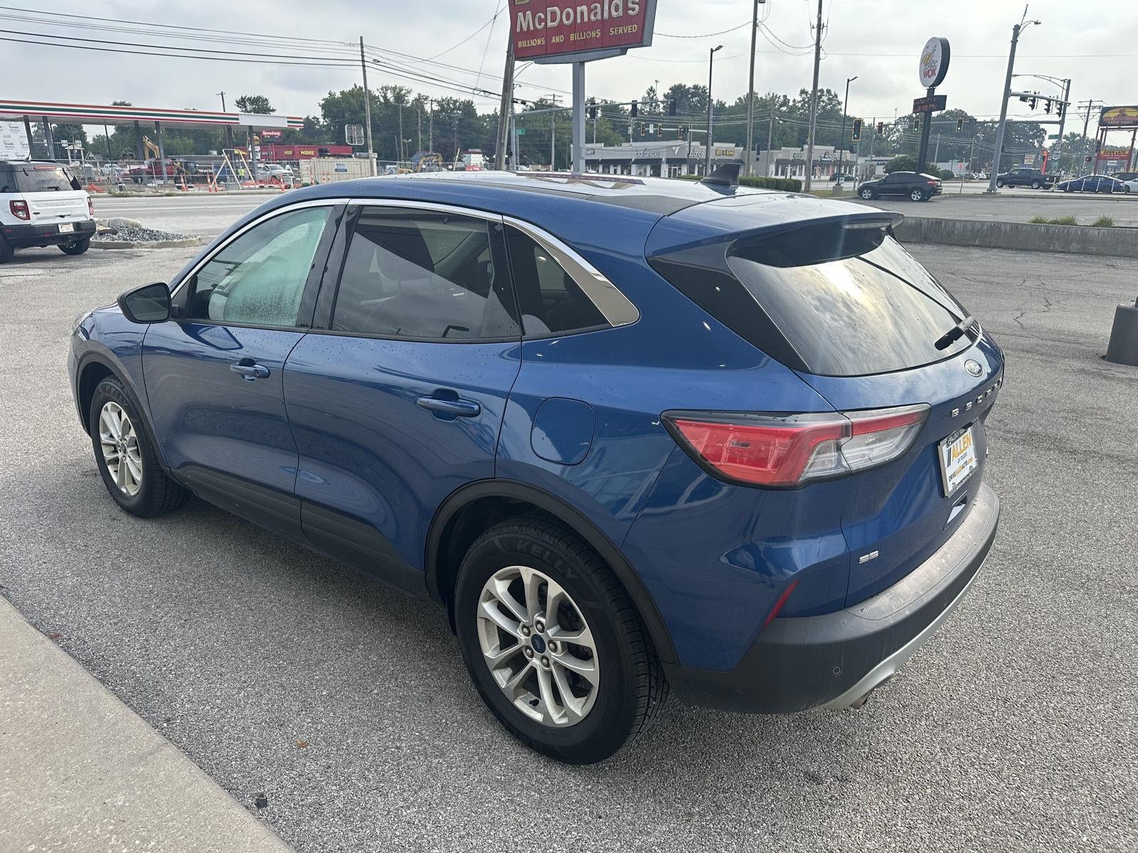 2022 Ford Escape SE Hybrid