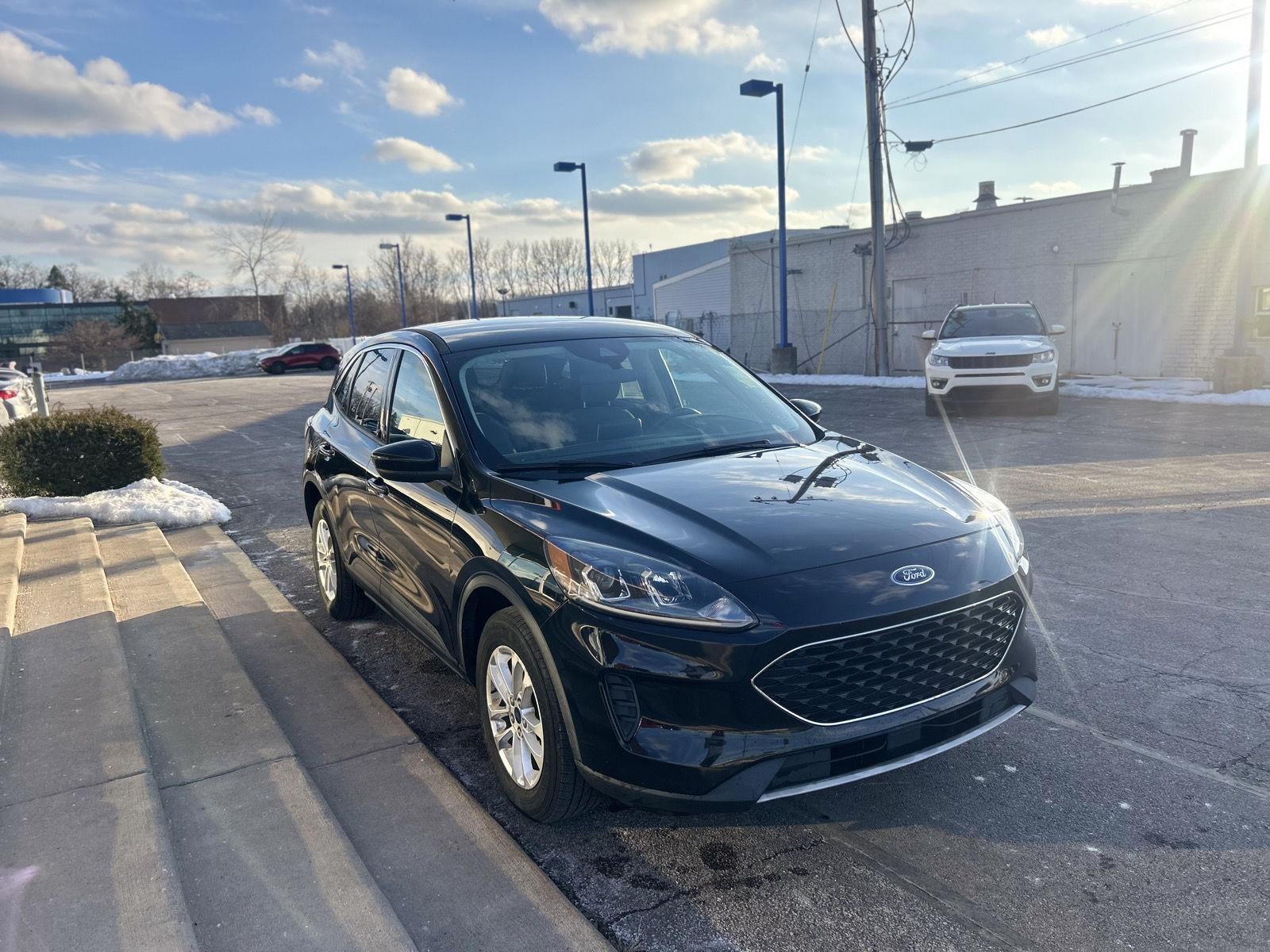 2020 Ford Escape SE
