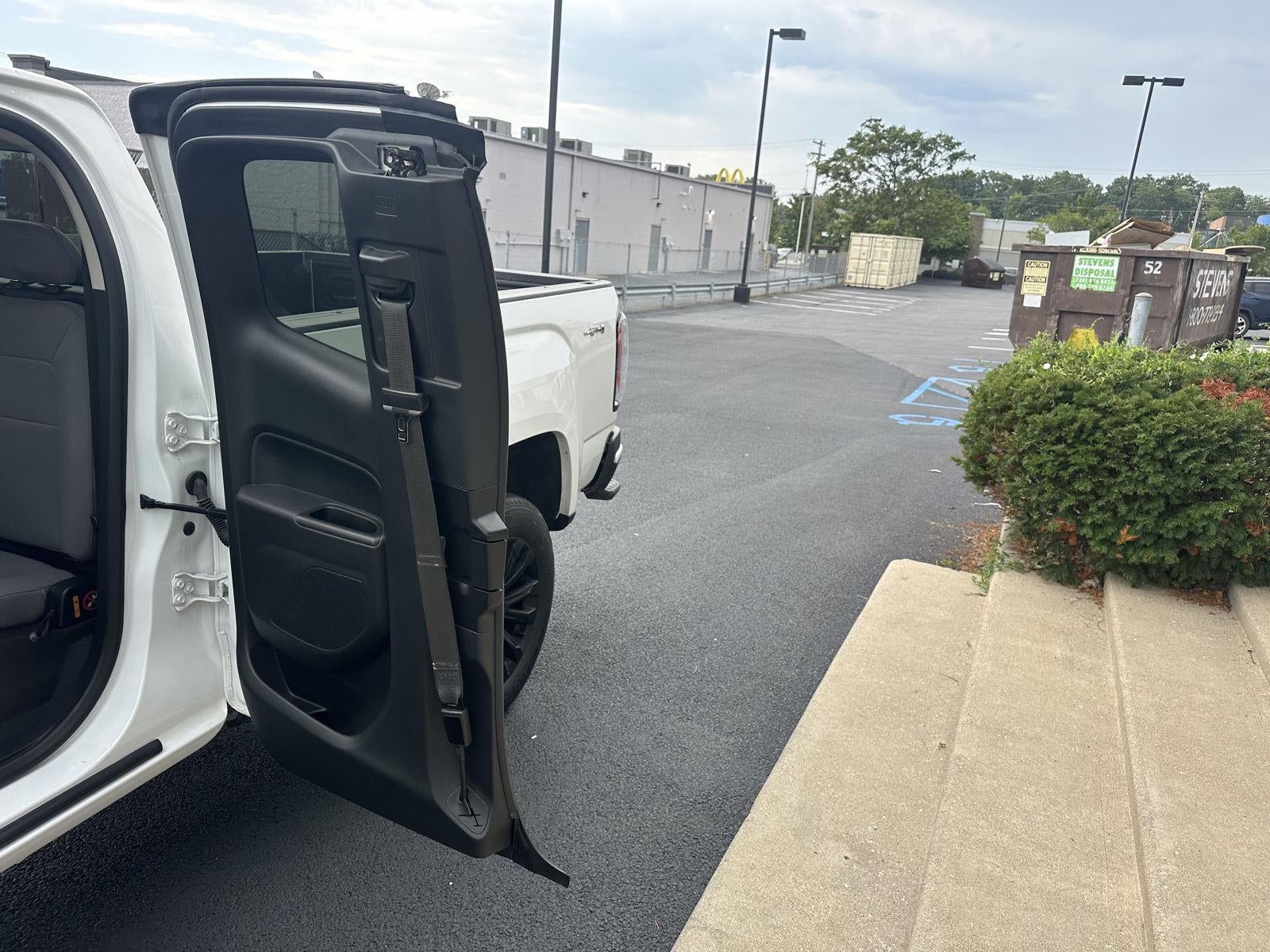 2022 GMC Canyon 4WD Elevation Standard