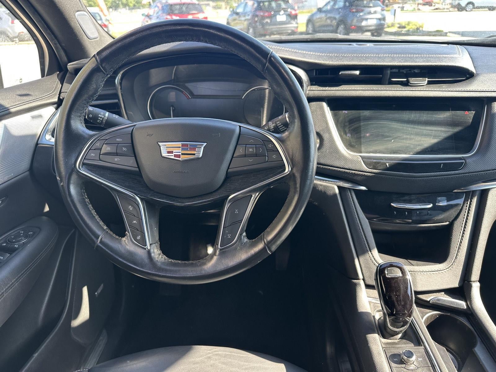 2024 Cadillac XT5 FWD Premium Luxury