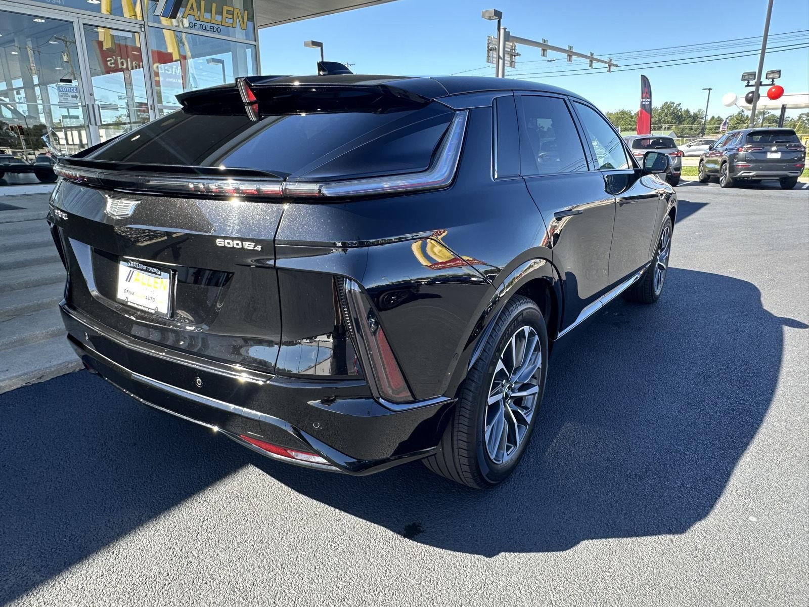 2024 Cadillac LYRIQ Sport
