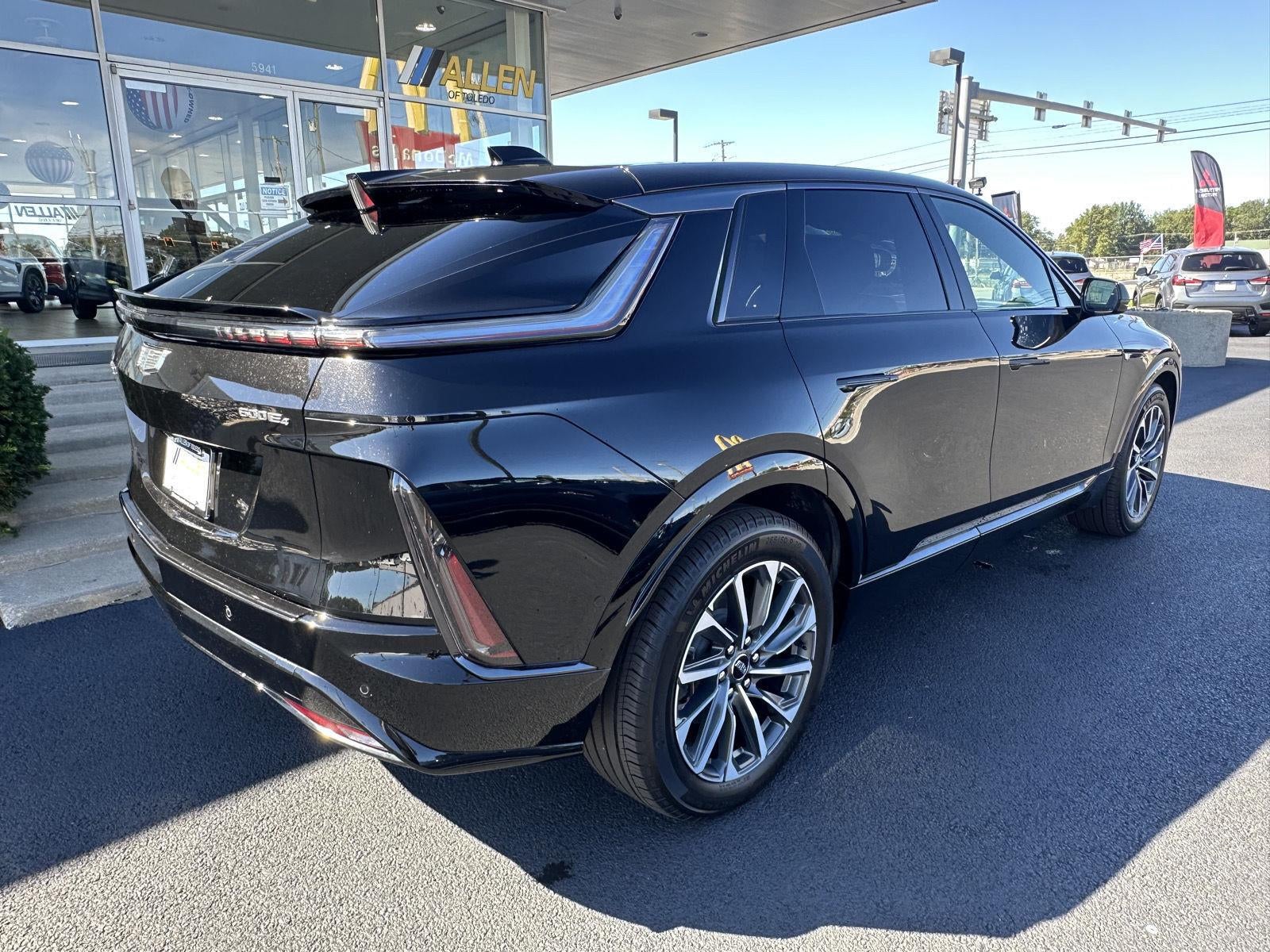 2024 Cadillac LYRIQ Sport