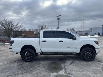 2018 Nissan Titan SV