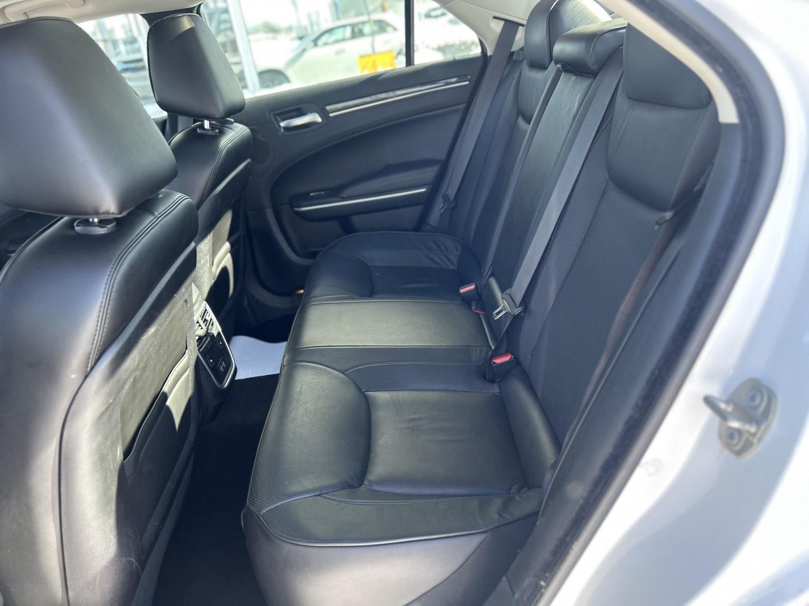 2023 Chrysler 300 300 Touring L