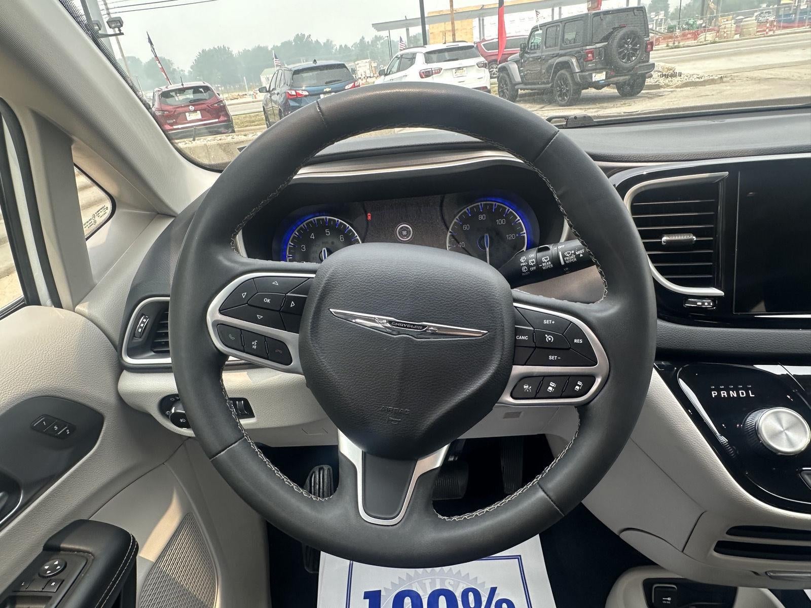 2023 Chrysler Pacifica Touring L