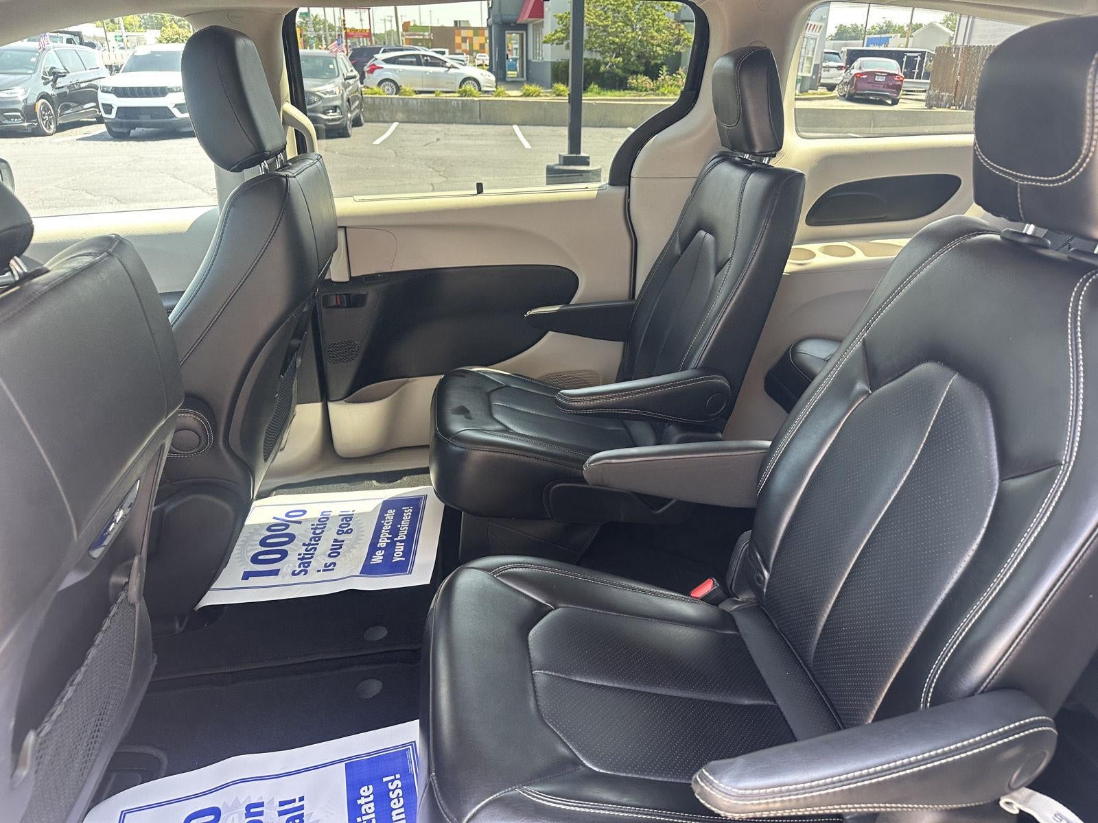 2023 Chrysler Pacifica Touring L