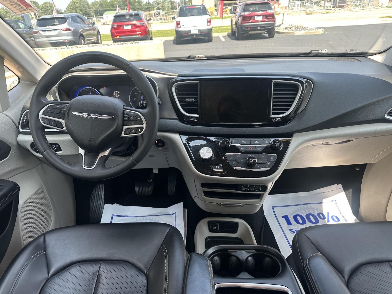 2023 Chrysler Pacifica Touring L