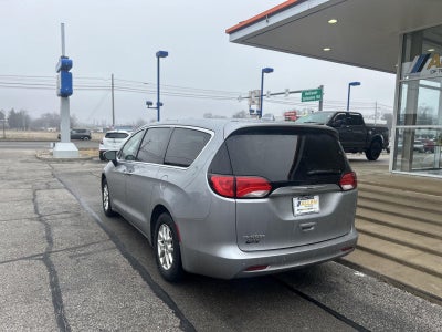 2020 Chrysler Voyager LX