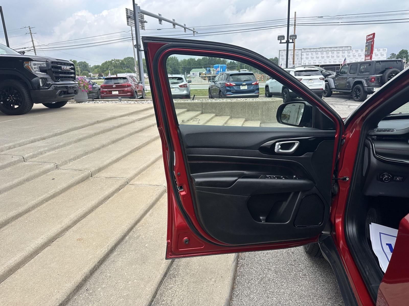 2025 Jeep Compass Trailhawk