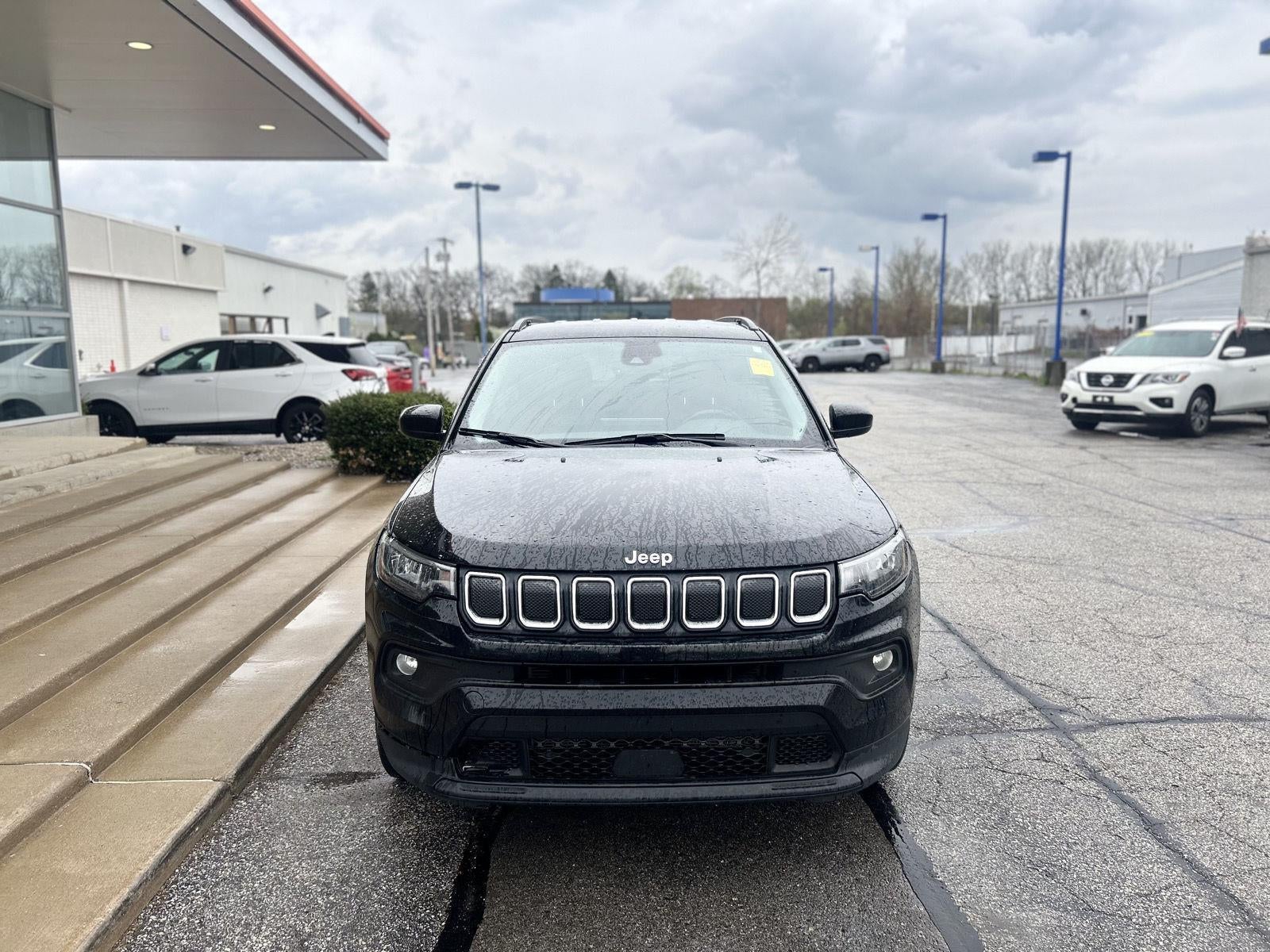 2022 Jeep Compass Latitude Lux