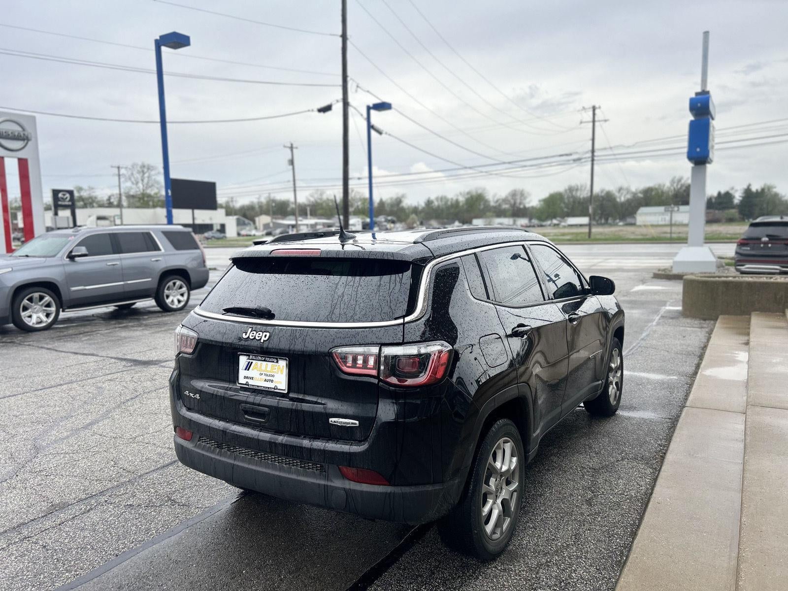 2022 Jeep Compass Latitude Lux