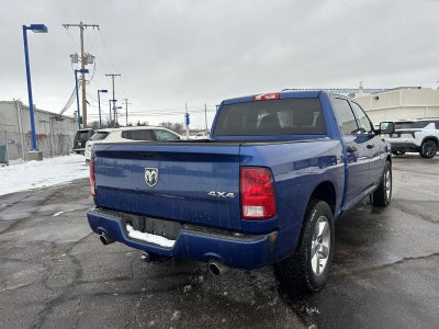 2017 RAM 1500 EXPRESS 4X4 CREW CAB 5'7