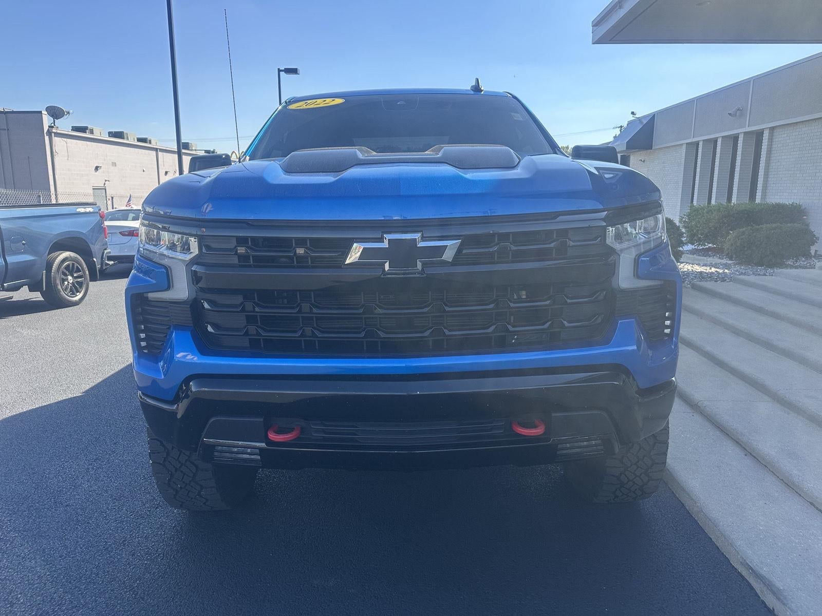 2022 Chevrolet SILVERADO 1500 4WD CREW CAB 147 LT TRAI