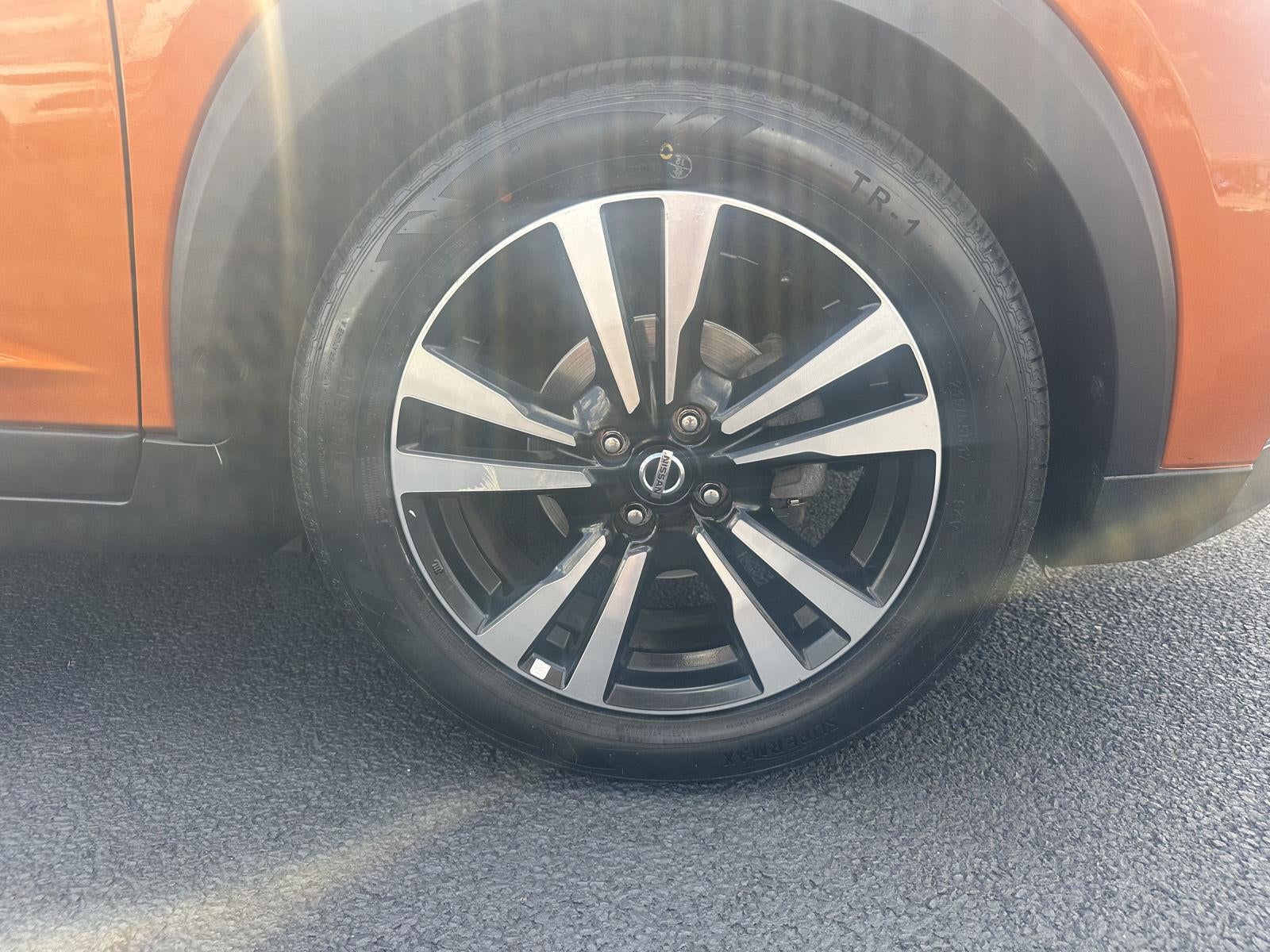 2020 Nissan Kicks SR
