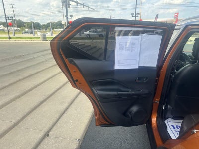 2020 Nissan Kicks SR