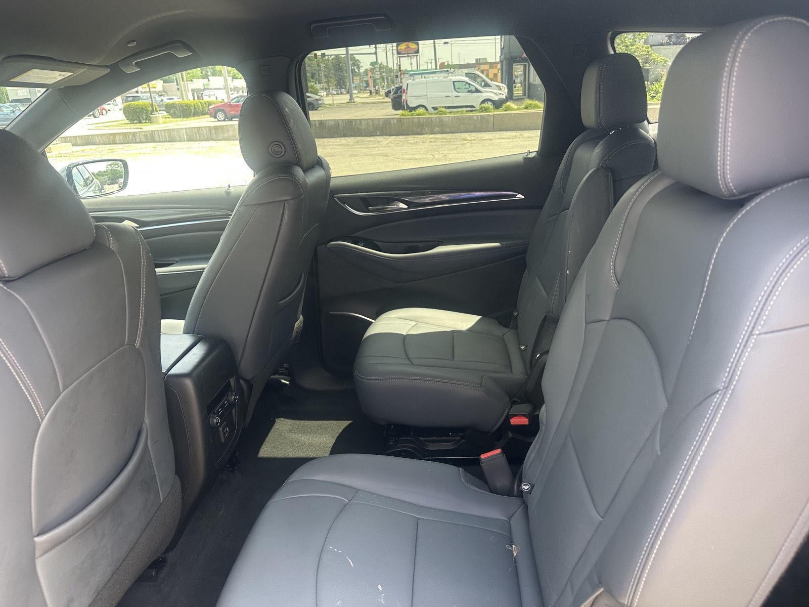 2023 Buick ENCLAVE AWD 4DR ESSENCE