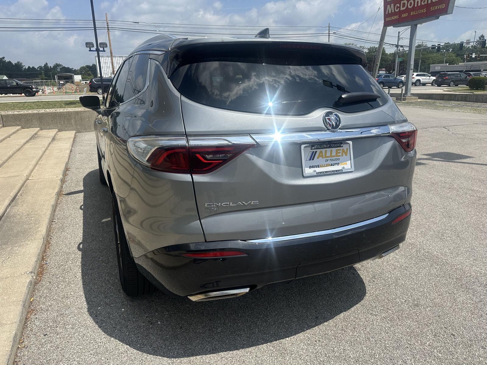 2023 Buick ENCLAVE AWD 4DR ESSENCE