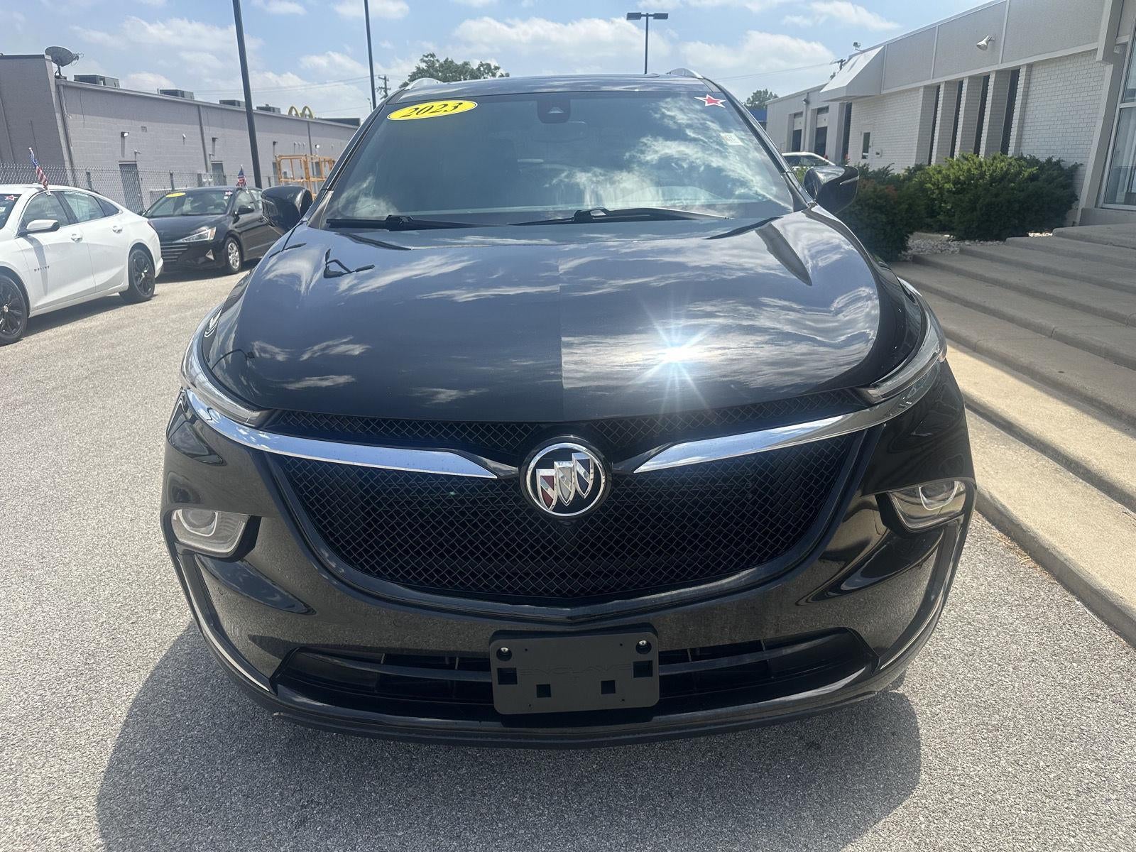 2023 Buick Enclave Essence
