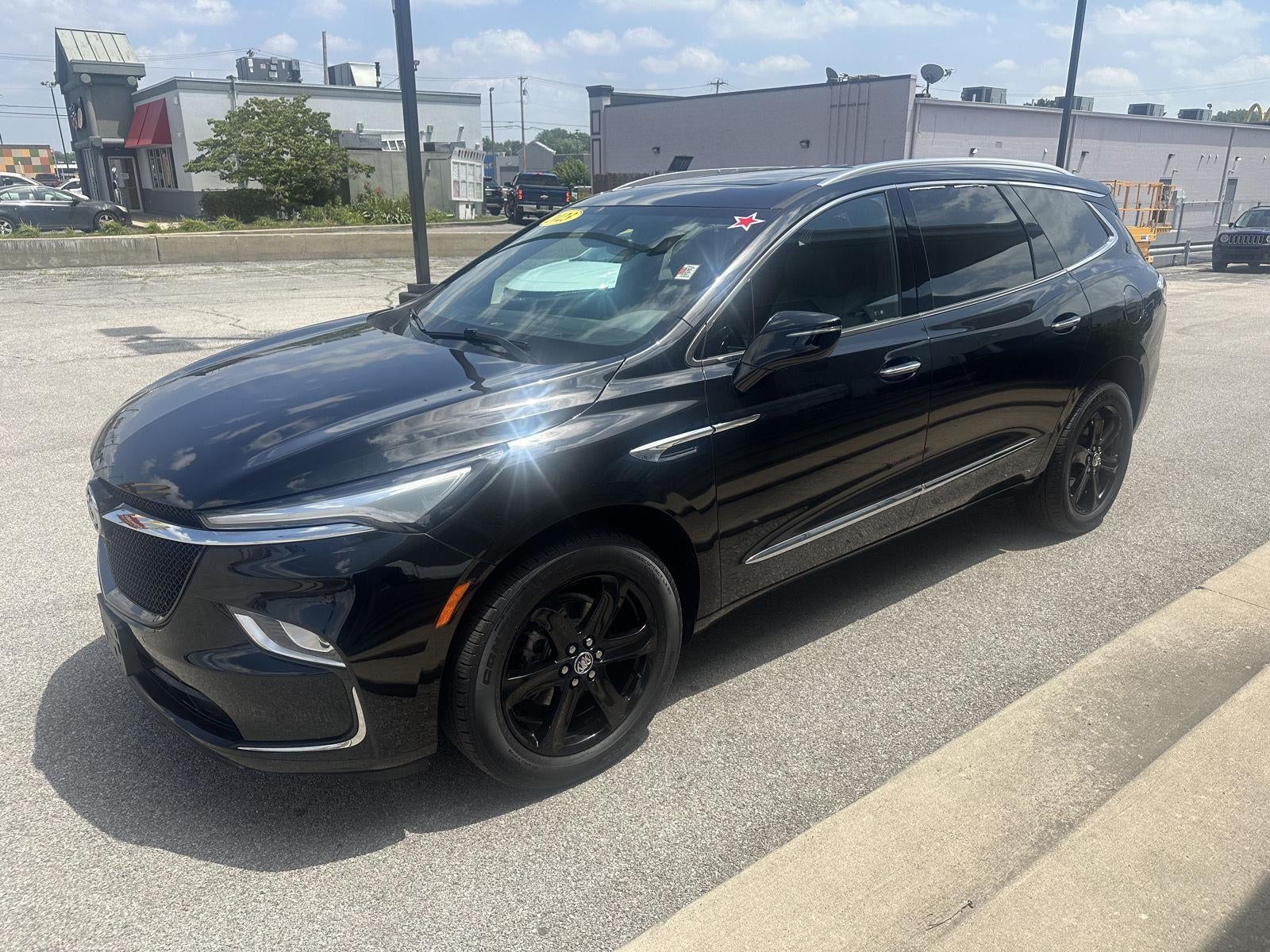 2023 Buick Enclave Essence