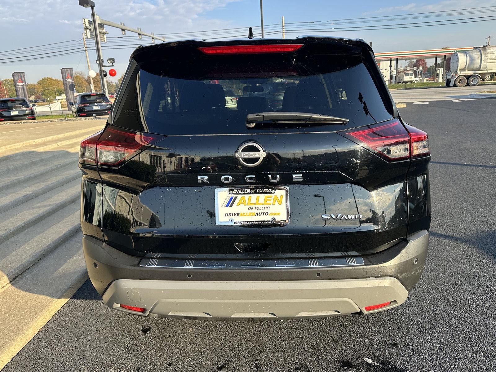 2023 Nissan ROGUE AWD SV