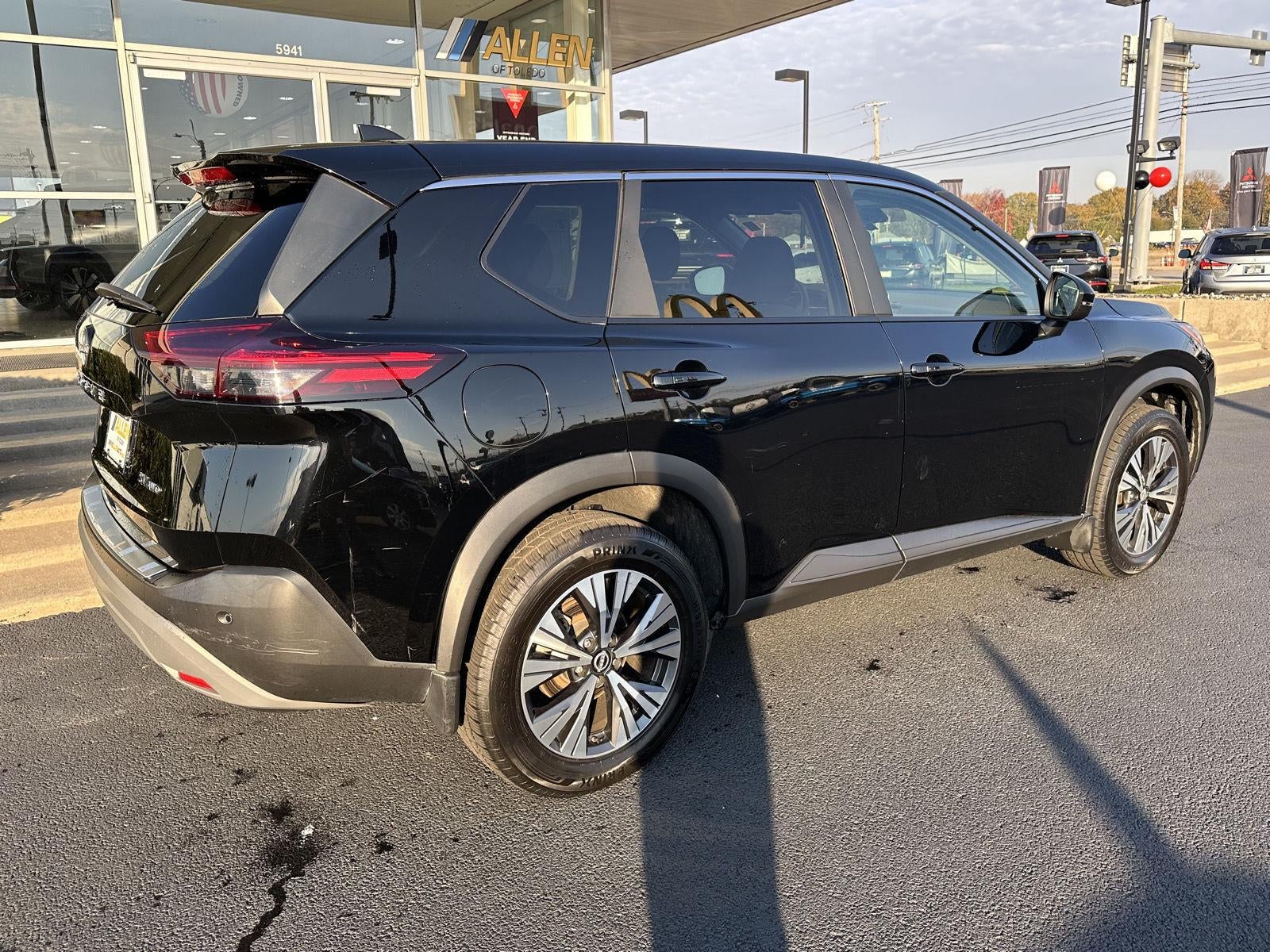 2023 Nissan ROGUE AWD SV