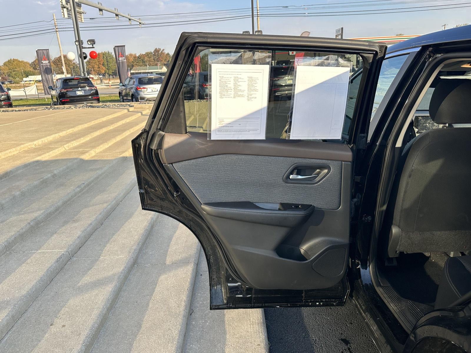 2023 Nissan ROGUE AWD SV