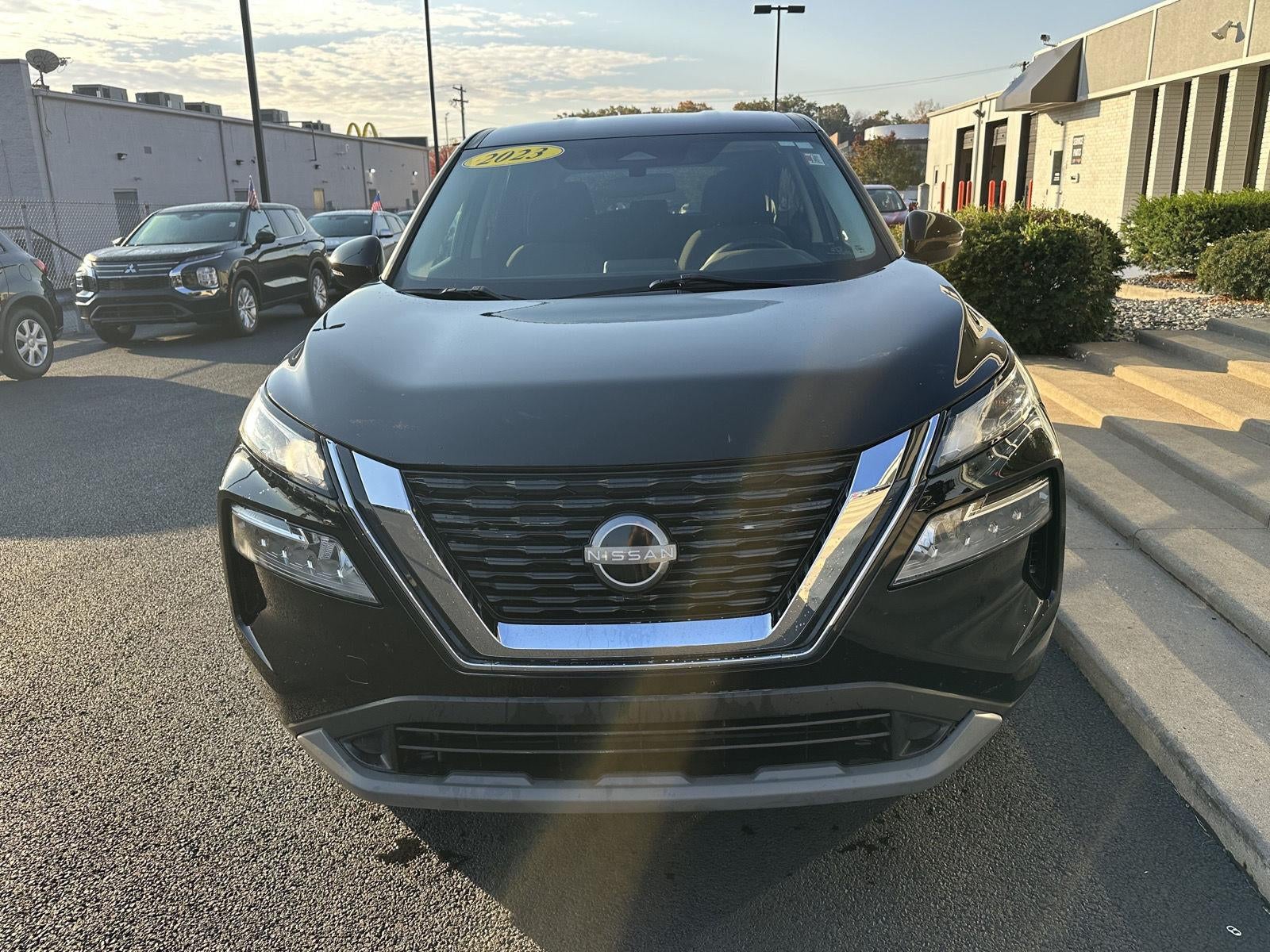2023 Nissan ROGUE AWD SV