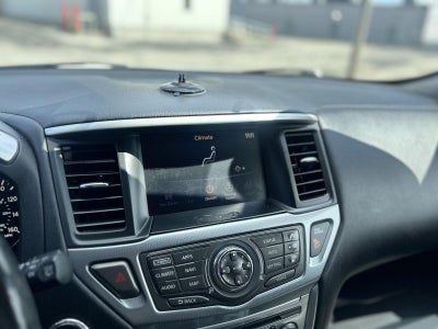 2019 Nissan Pathfinder SL