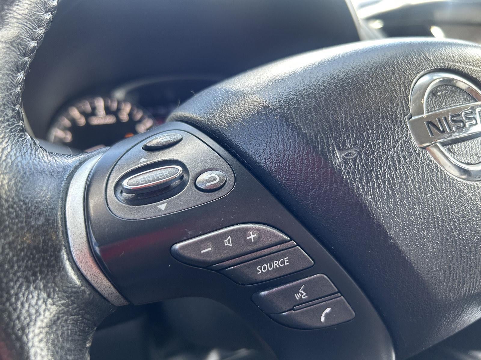 2019 Nissan Pathfinder SL