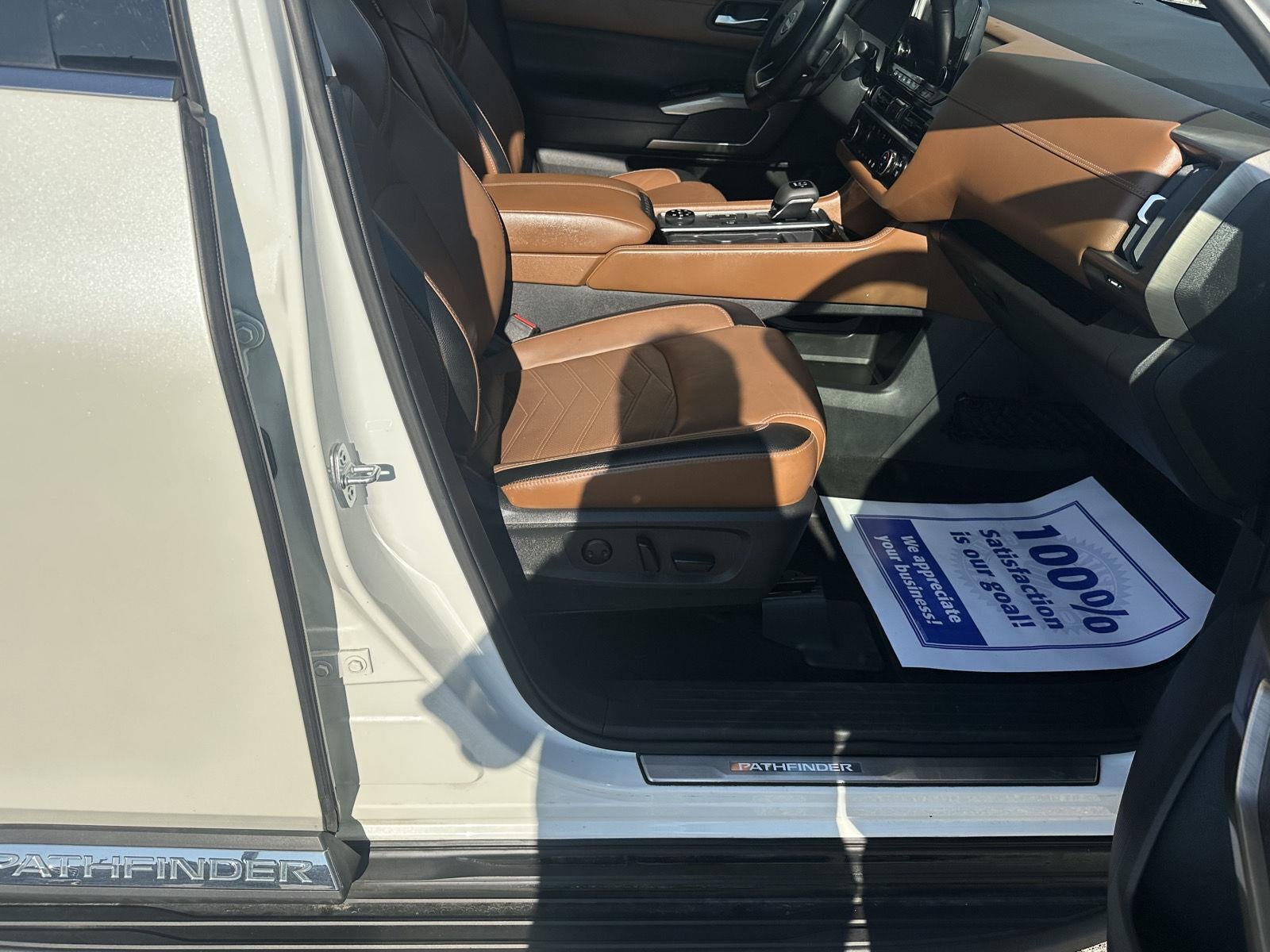 2023 Nissan Pathfinder Platinum