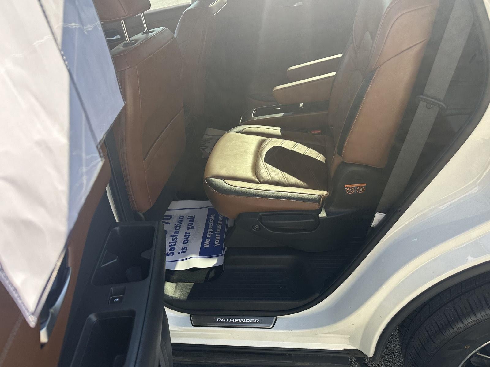 2023 Nissan Pathfinder Platinum