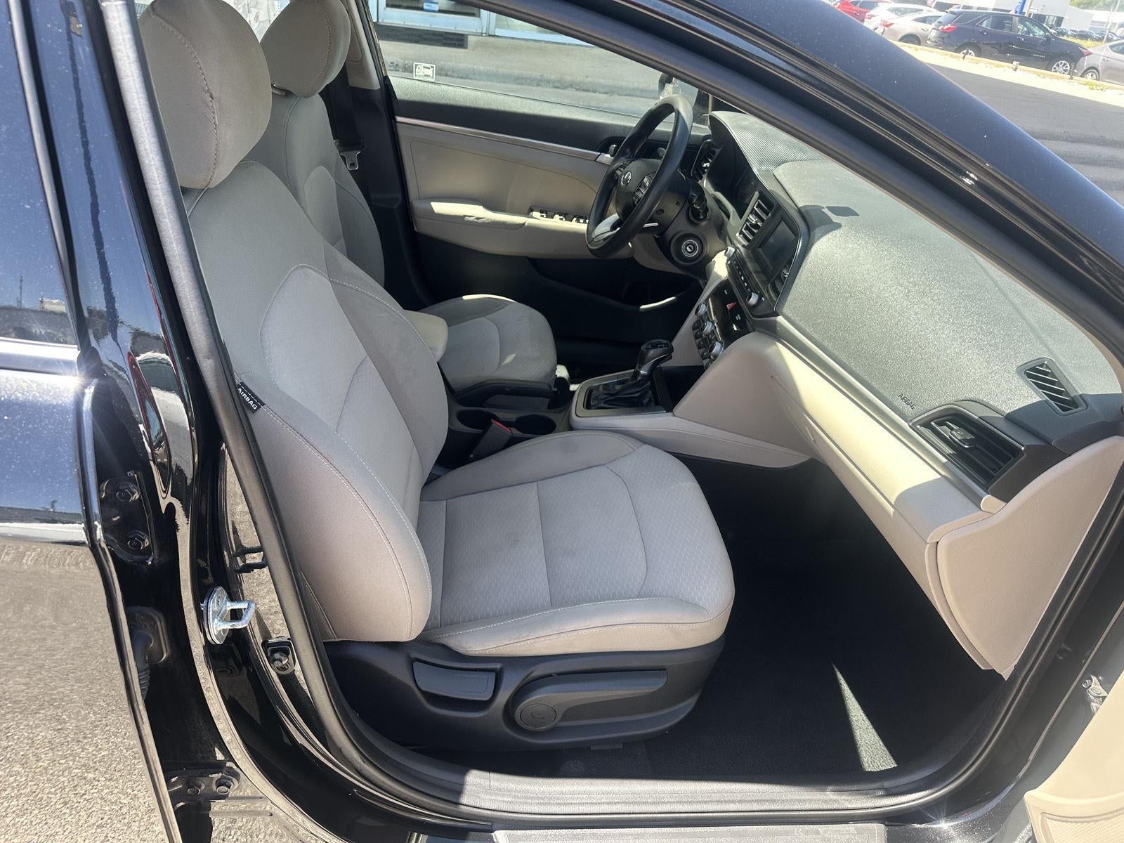 2020 Hyundai Elantra SE
