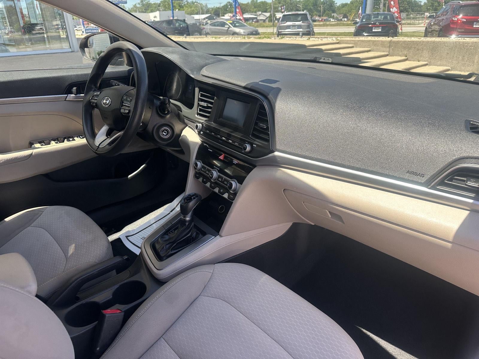 2020 Hyundai Elantra SE