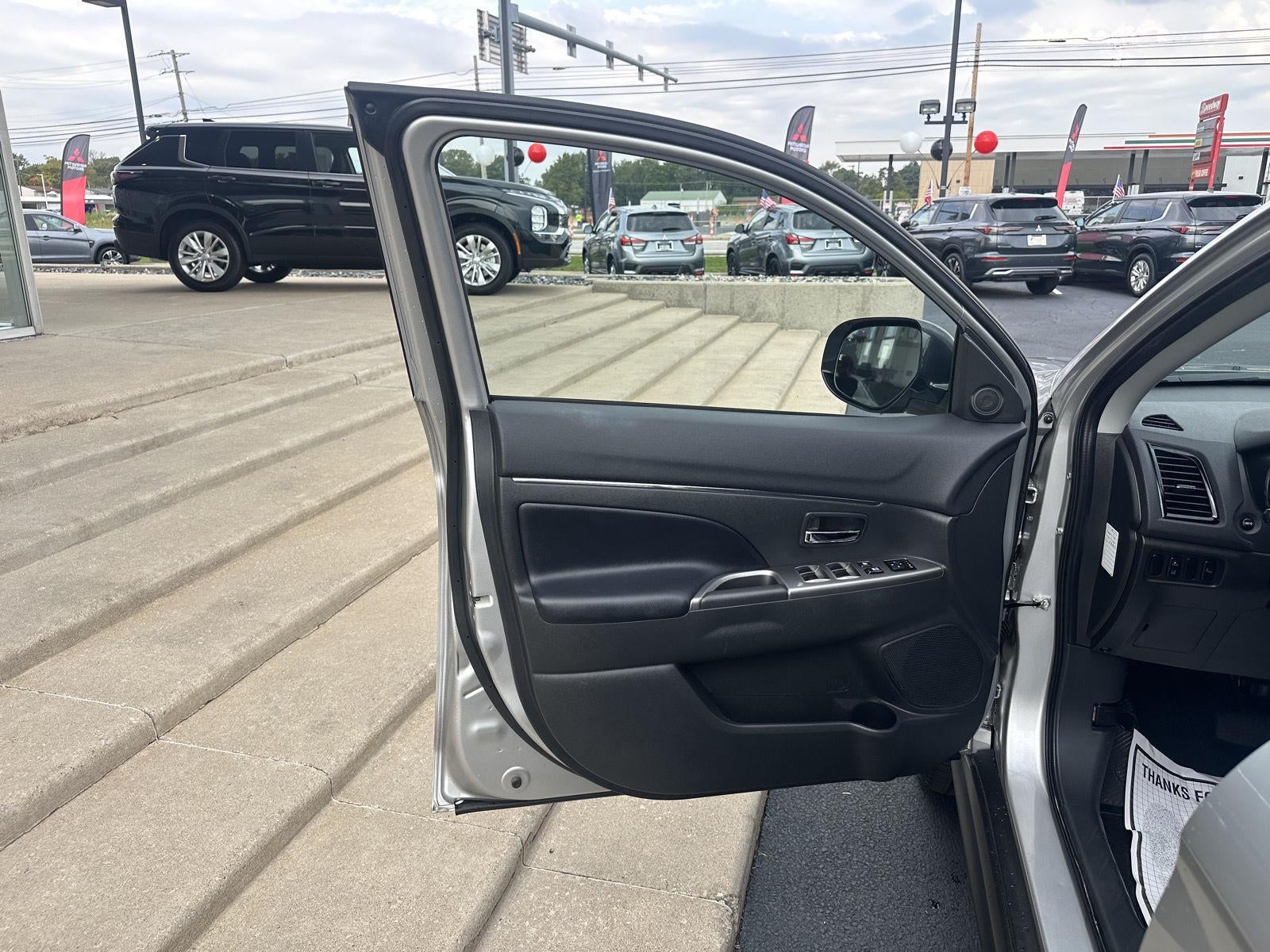2025 Mitsubishi Outlander Sport ES