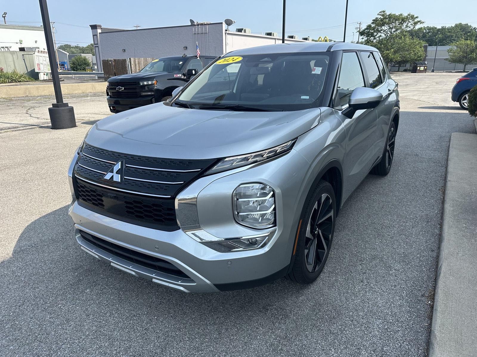 2024 Mitsubishi Outlander SE FWD