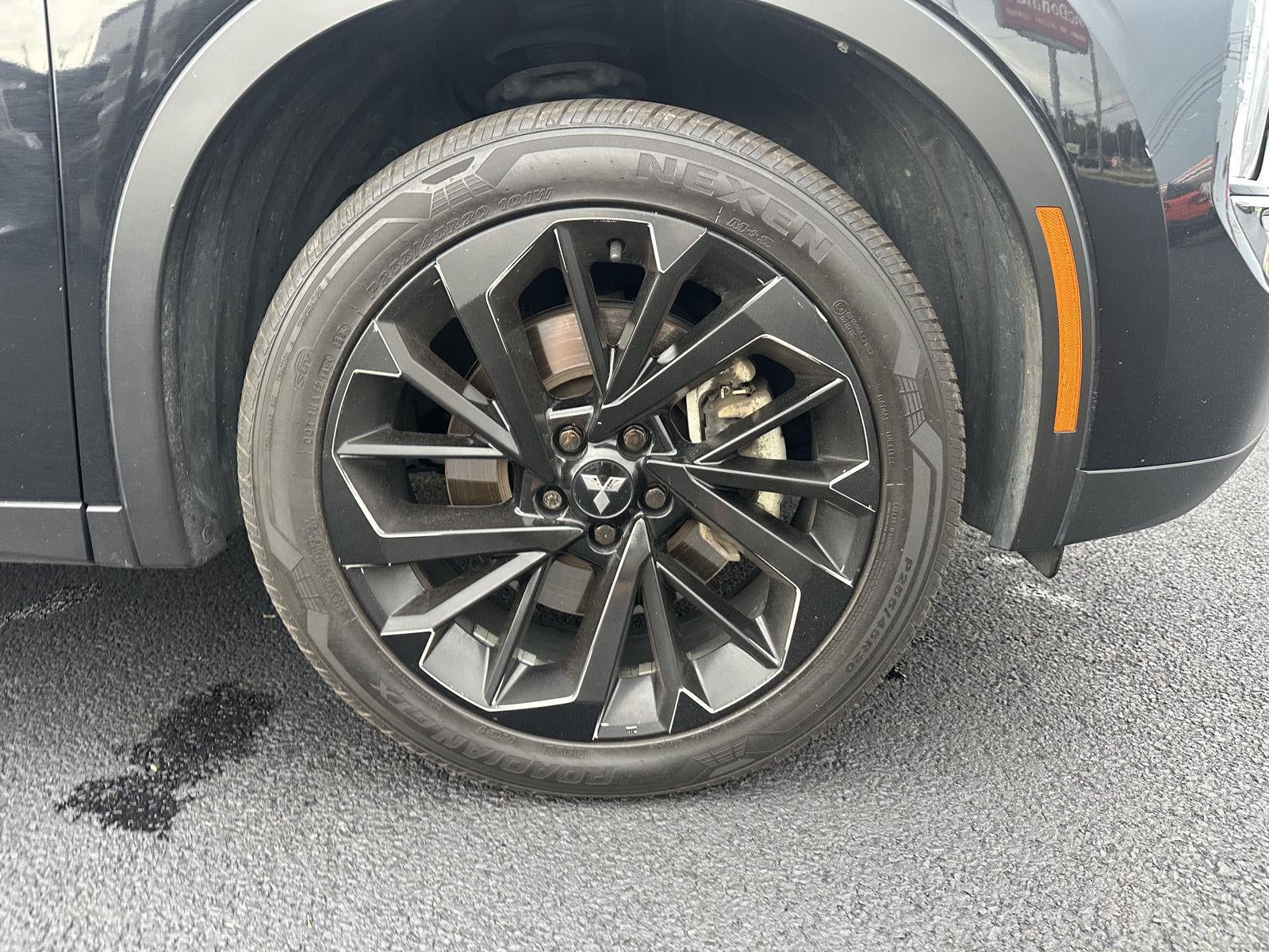 2023 Mitsubishi Outlander SE