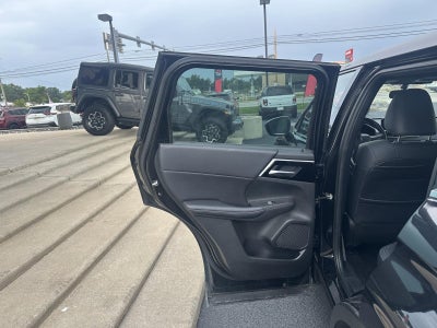 2023 Mitsubishi Outlander SE