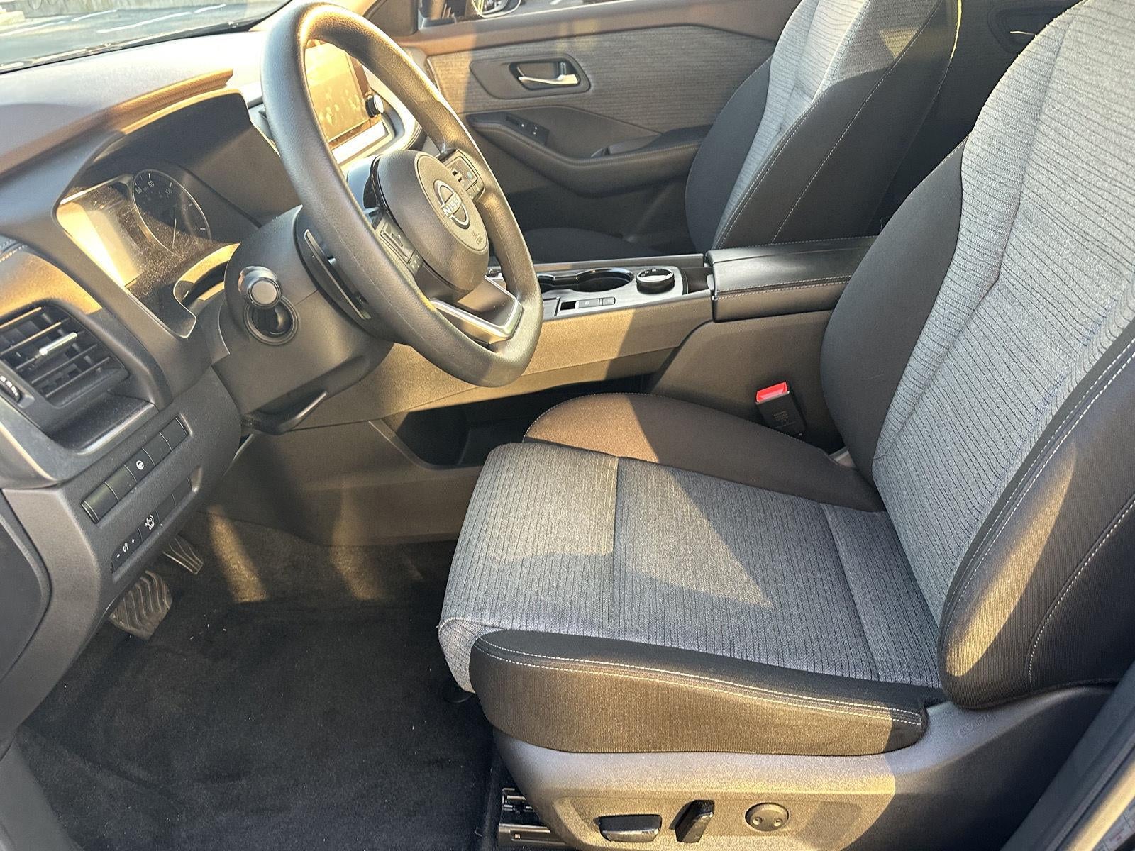 2023 Nissan ROGUE AWD SV