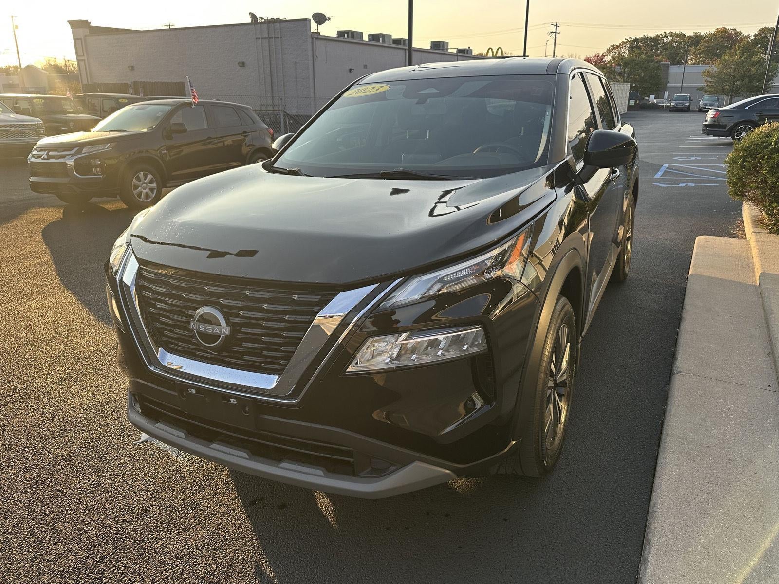 2023 Nissan ROGUE AWD SV