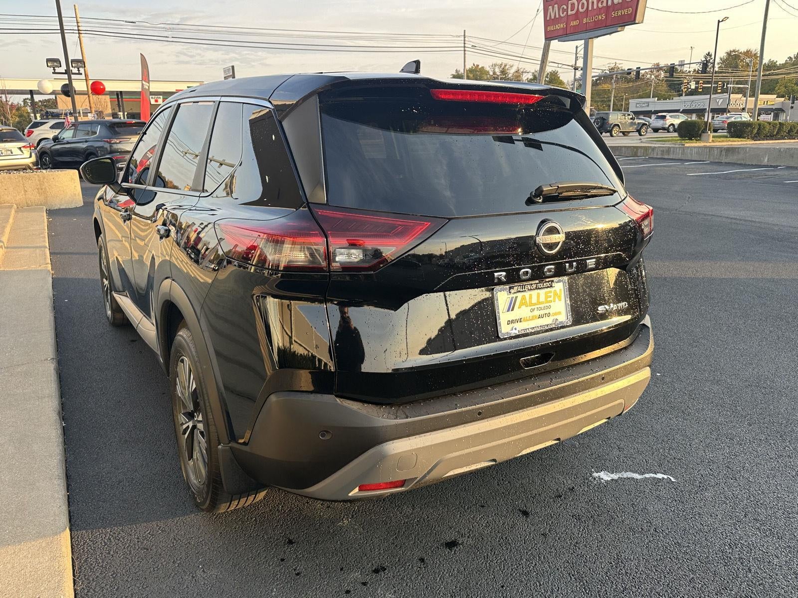 2023 Nissan ROGUE AWD SV