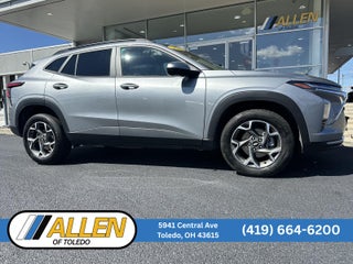 2025 Chevrolet Trax LT
