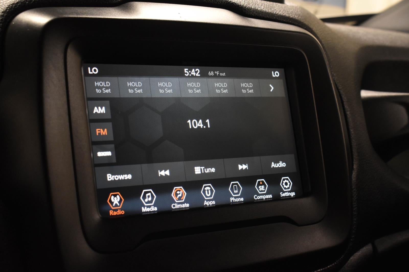 2020 Jeep RENEGADE JEEPSTER FWD